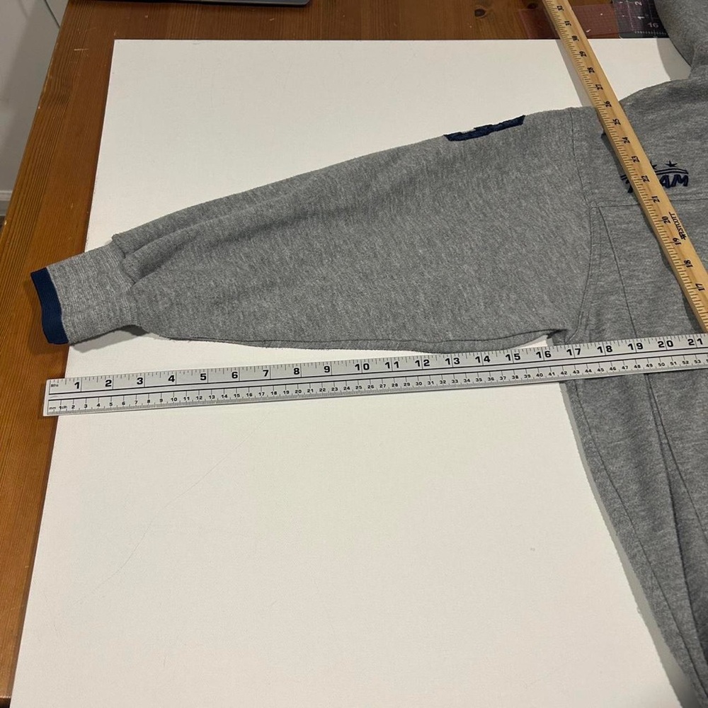 Athletic Works Men's Grey and Navy Hoodie - Picture 4 of 5